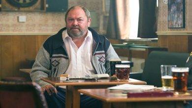 Mark Addy Income