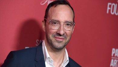 Tony Hale dob